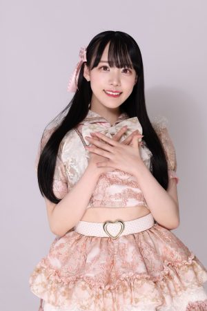 ギリシャ神話から生まれたガールズユニット「アルテミスの翼」新衣装のNEWアーティスト写真を公開！