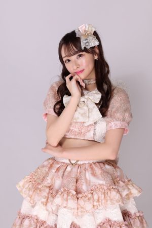 ギリシャ神話から生まれたガールズユニット「アルテミスの翼」新衣装のNEWアーティスト写真を公開！