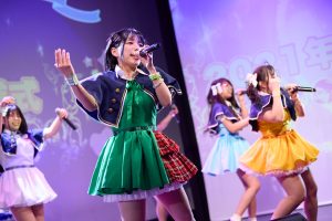 ジェットコースターのように笑いと涙が何度も起きた、奥原澄香(燃えこれ学園)の卒業公演をレポート。
