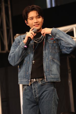 4人組・次世代ボーイズグループ“OWV”、「何歳になっても、一緒にいような」OWVらしさ全開の、【OWV OFFICIAL FANMEETING -POST TOWN-】オフィシャルライブレポート