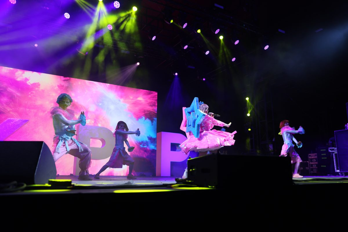 きゃりーぱみゅぱみゅが、世界最大規模の音楽フェス「コーチェラ」に出演！“踊るNFT”を従えGOBI STAGEのトリを飾り、日米でTwitterトレンド入り！