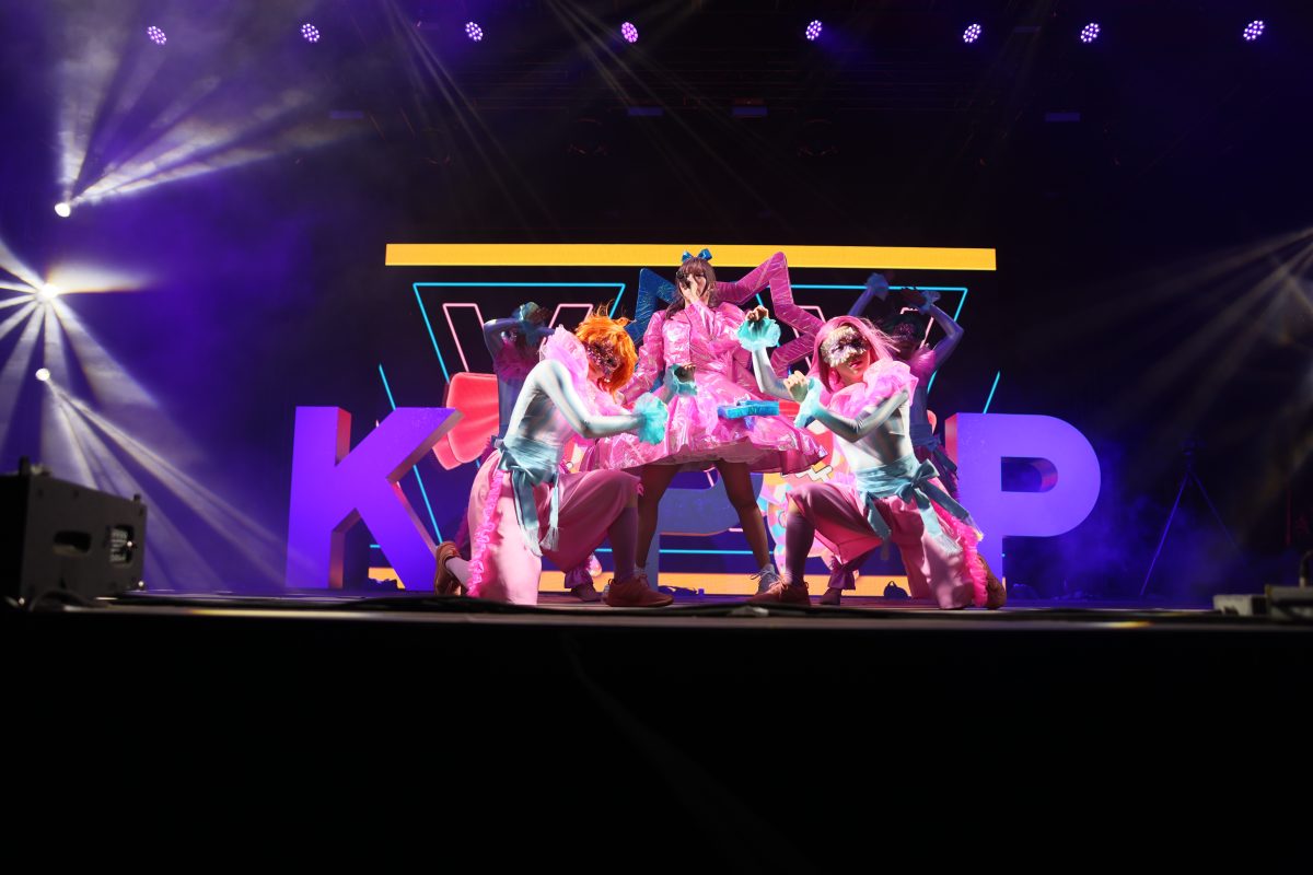 きゃりーぱみゅぱみゅが、世界最大規模の音楽フェス「コーチェラ」に出演！“踊るNFT”を従えGOBI STAGEのトリを飾り、日米でTwitterトレンド入り！