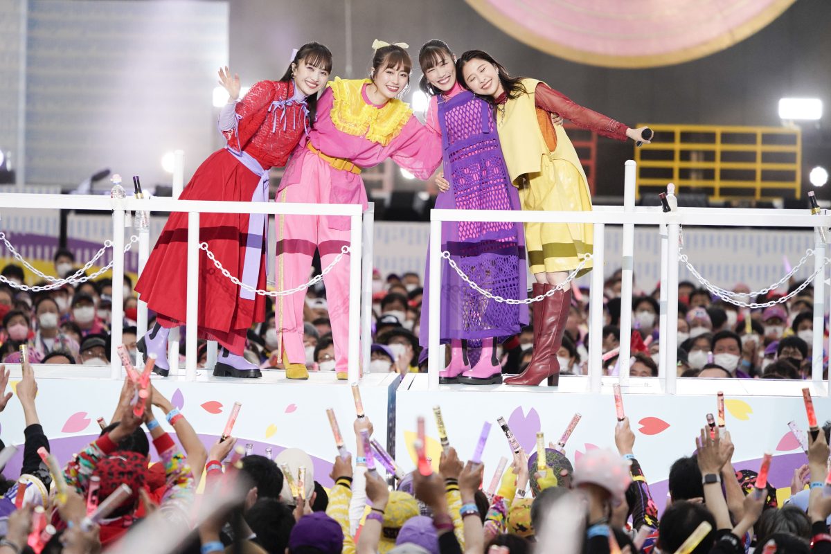 “春一”3年ぶりの開催、笑顔のバトンは福島県・J-VILLAGEへ! ももクロ【春の一大事2022 ~笑顔のチカラ つなげるオモイ in 楢葉・広野・浪江 三町合同大会~】2DAYS完走! 40 “春一”3年ぶりの開催、笑顔のバトンは福島県・J-VILLAGEへ! ももクロ【春の一大事2022 ~笑顔のチカラ つなげるオモイ in 楢葉・広野・浪江 三町合同大会~】2DAYS完走!