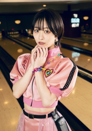 柏木由紀初プロデュースの“SPY”！ “カワイイ♥”とはこれです♥ 自身作詞の王道アイドルソング「あなたを狙い撃ち♡」MV、YouTubeプレミア公開♥