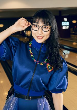 柏木由紀初プロデュースの“SPY”！ “カワイイ♥”とはこれです♥ 自身作詞の王道アイドルソング「あなたを狙い撃ち♡」MV、YouTubeプレミア公開♥