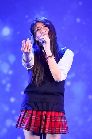 新入生候補生の佐藤順も、一部パフォーマンスに参加。「燃えこれ学園配信ライブ つうしんぼランキングユニットSP！2022年2月度〜3月度公演」の模様をレポート！