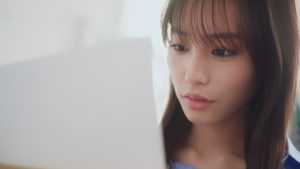 女優・南沙良が、芸人・あばれる君からドッキリを仕掛けられる！？ 特殊カメラで２人の手元がリアルな映像に！ メイキングではワザ名「ダイランス」がまさかの「大ライス」に！？