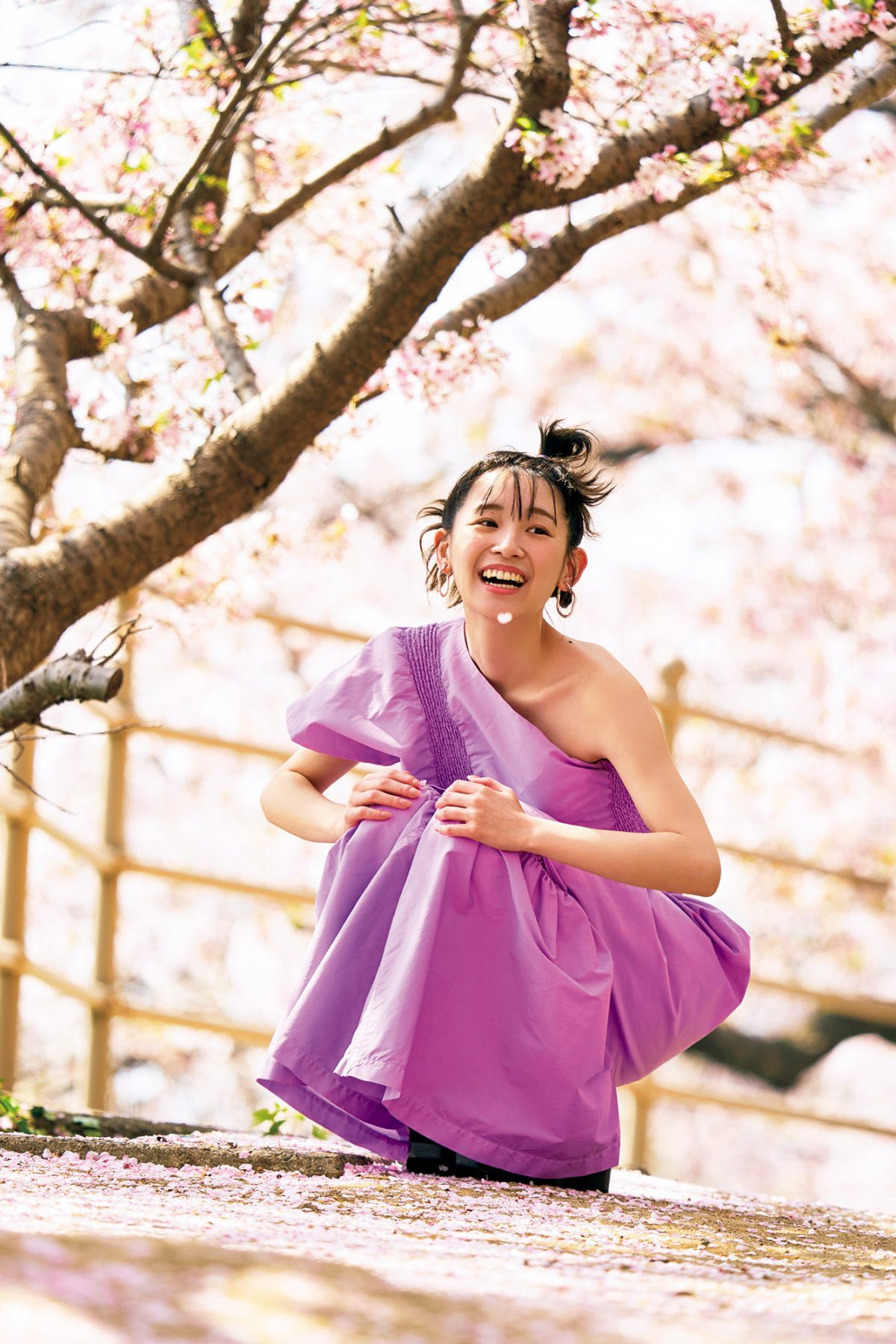 浅川梨奈デビュー10周年記念、3年ぶりの写真集「GR∞WTH」発売決定！「この10年での成長、応援してくださる皆様への感謝の気持ちをお届けしたい」