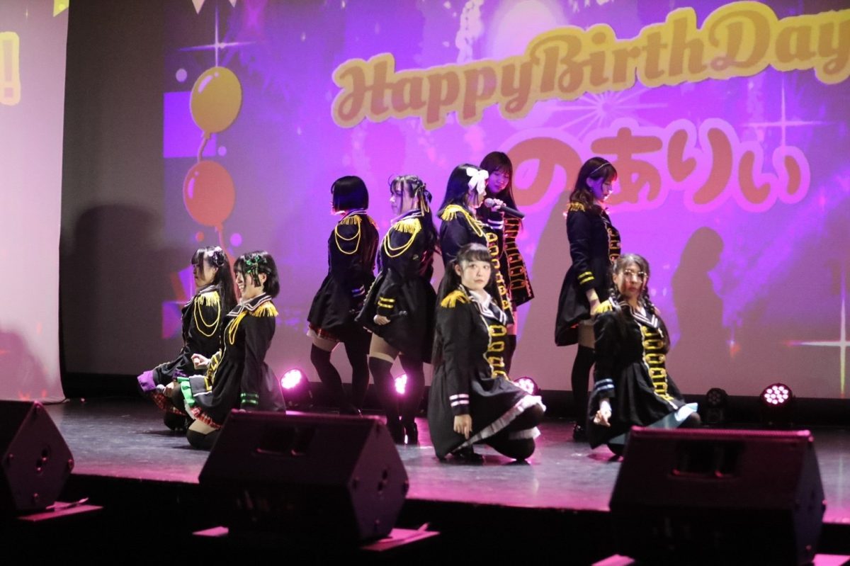 燃えこれ学園、稲森のあ生誕祭開催！黒猫衣装に新衣装候補、よりどりみどりの衣装替えでメンバーのさまざまな表情が見られるお祭り騒ぎなライブステージ！