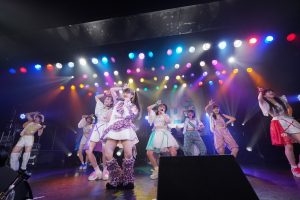 アップアップガールズ（仮）とアップアップガールズ（２）が2マンライブ！ 底力をたっぷりと感じられる楽しく熱いライブ
