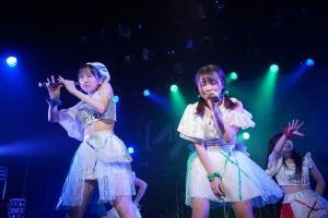 アップアップガールズ（仮）とアップアップガールズ（２）が2マンライブ！ 底力をたっぷりと感じられる楽しく熱いライブ