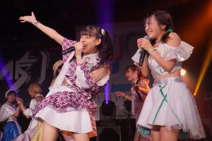 アップアップガールズ（仮）とアップアップガールズ（２）が2マンライブ！ 底力をたっぷりと感じられる楽しく熱いライブ