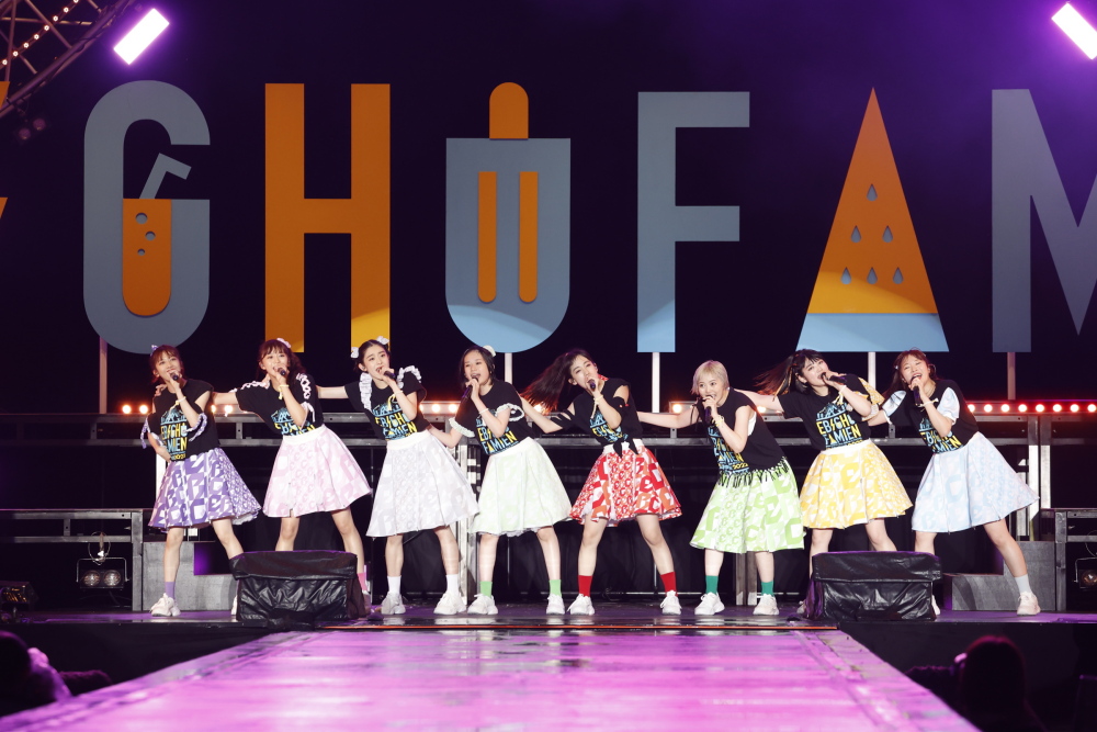 私立恵比寿中学、3年ぶりの夏の野外ライブ「ファミえん」開催!2日間で約13,000人が山中湖に集結! 雄大な富士山のふもとで花火や40トンの水を使ったウォーターキャノン!豪華演出あふれる楽しいステージに。 11 私立恵比寿中学、3年ぶりの夏の野外ライブ「ファミえん」開催!2日間で約13,000人が山中湖に集結! 雄大な富士山のふもとで花火や40トンの水を使ったウォーターキャノン!豪華演出あふれる楽しいステージに。