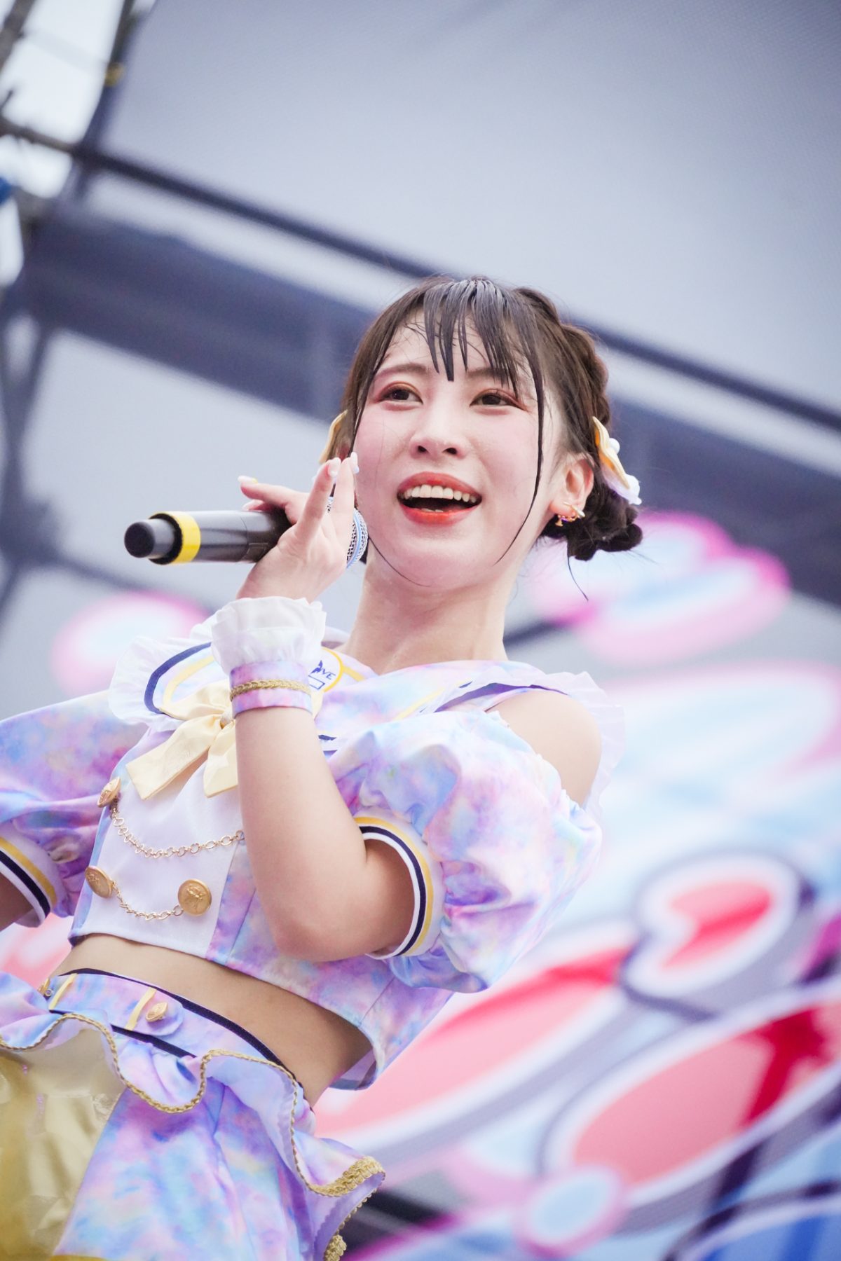 お祭り系アイドル『FES☆TIVE』、赤レンガ倉庫広場にて野外ワンマンライブを開催、狂騒空間に「アイドル界一、楽しいライブを作りましょう」 9 お祭り系アイドル『FES☆TIVE』、赤レンガ倉庫広場にて野外ワンマンライブを開催、狂騒空間に「アイドル界一、楽しいライブを作りましょう」