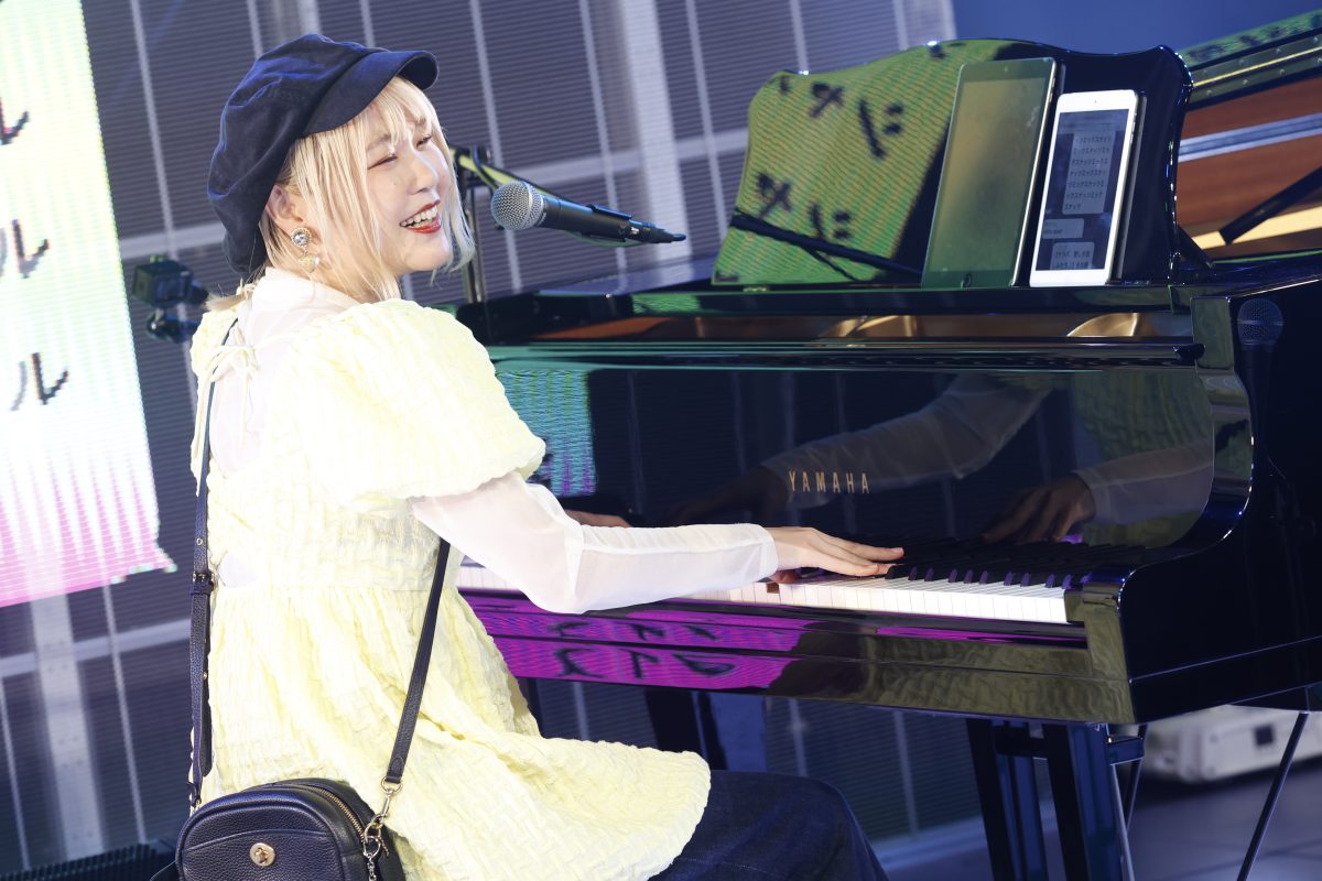 ハラミちゃん、チキンラーメン誕生日にオンラインライブ開催！“3分間の曲作りたい”と創作意欲！