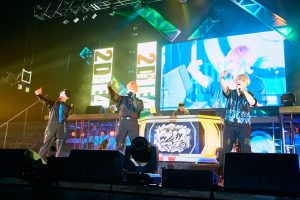 ヒプマイ 初のディビジョン別ライブ開幕！ 青い炎に包まれたヨコハマ・ディビジョン公演 初日レポートが到着！