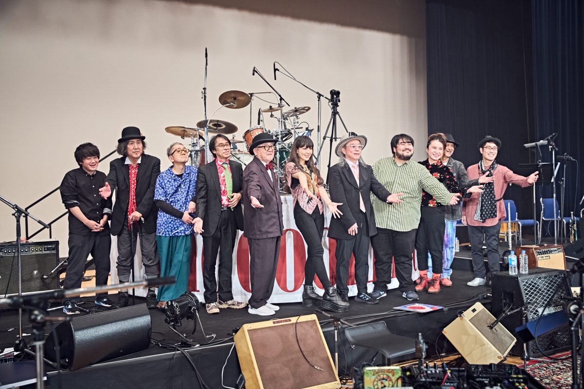 ムーンライダーズが半年遅れのレコ発記念ライブを開催！