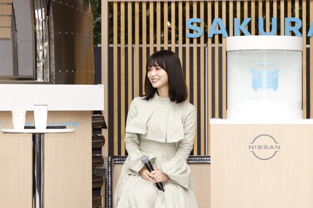 サステナブルなコラボ限定フードのおいしさに思わず笑顔!廃棄となったブルーベリーで染めた衣装で、女優・タレントとして活躍する長濱ねるがオープン記念イベントに登場! 9 サステナブルなコラボ限定フードのおいしさに思わず笑顔!廃棄となったブルーベリーで染めた衣装で、女優・タレントとして活躍する長濱ねるがオープン記念イベントに登場!