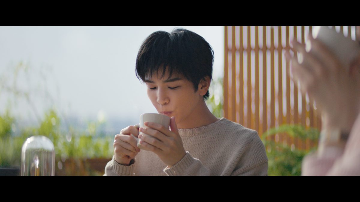 《「ブレンディ®」スティック》新CM公開！ ミルクのようにあまい岩田剛典の癒しの笑顔は必見！