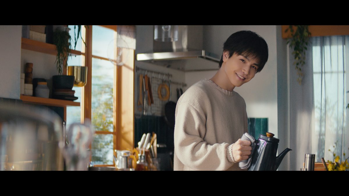 《「ブレンディ®」スティック》新CM公開！ ミルクのようにあまい岩田剛典の癒しの笑顔は必見！