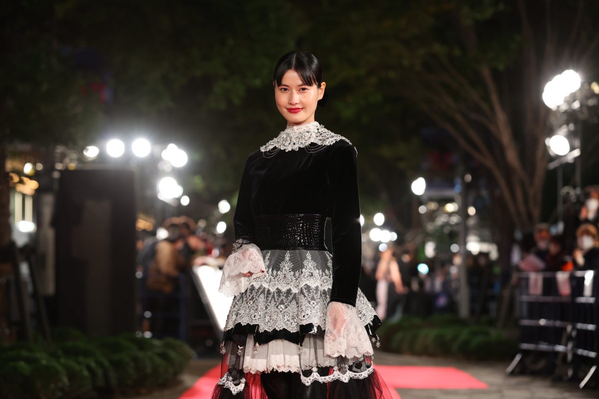 第35回東京国際映画祭 3年ぶりに屋外でレッドカーペット！ フェスティバル・アンバサダー 橋本愛は“生活感を感じる映画がとても好き”と映画愛を語る！ 大泉洋・山田杏奈・柳楽優弥・寺島しのぶ・鈴木亮平・森山未來・眞栄田郷敦・飯豊まりえ・戸田恵梨香・稲垣吾郎・二宮和也も登場！