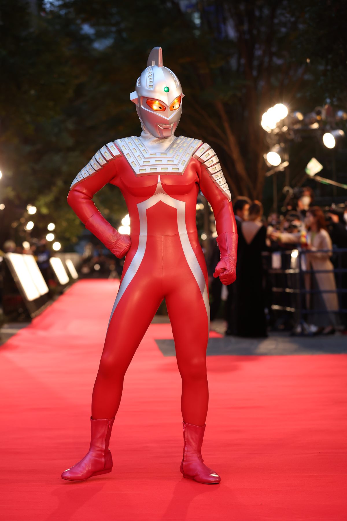 第35回東京国際映画祭 3年ぶりに屋外でレッドカーペット！ フェスティバル・アンバサダー 橋本愛は“生活感を感じる映画がとても好き”と映画愛を語る！ 大泉洋・山田杏奈・柳楽優弥・寺島しのぶ・鈴木亮平・森山未來・眞栄田郷敦・飯豊まりえ・戸田恵梨香・稲垣吾郎・二宮和也も登場！