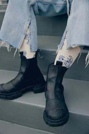 偏愛倶楽部 × F-LAGSTUF-Fのコラボが決定！　モデルは内田理央と俳優の稲葉友を起用 テーマは「触手」SPECIAL POPUPも開催決定！