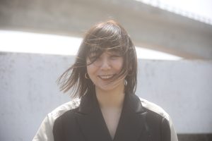 デビュー40周年の原田知世、初のオフィシャル・カバー・アルバム『ToMoYo covers』が本日発売。参加アーティストからコメントが到着! 2 デビュー40周年の原田知世、初のオフィシャル・カバー・アルバム『ToMoYo covers』が本日発売。参加アーティストからコメントが到着!