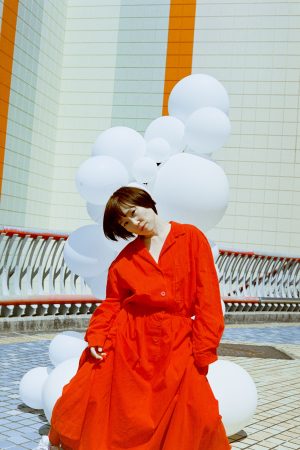 デビュー40周年の原田知世、初のオフィシャル・カバー・アルバム『ToMoYo covers』が本日発売。参加アーティストからコメントが到着! 4 デビュー40周年の原田知世、初のオフィシャル・カバー・アルバム『ToMoYo covers』が本日発売。参加アーティストからコメントが到着!