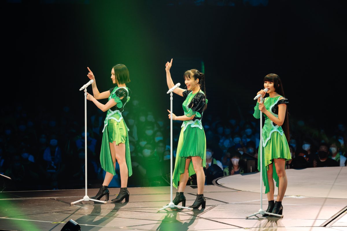 Perfume 約４年ぶりの全国アリーナツアー「Perfume 9th Tour 2022 “PLASMA”」、北海道にて千秋楽！ 今ツアーのオリジナルアフターパンフの発売決定！ さいたまスーパーアリーナ公演のライブレポートをお届け。
