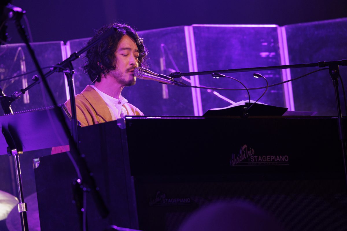 大橋トリオ、15周年記念公演で見せた豪華編成による特別な一夜。lily (石田ゆり子) ライブ初披露も。