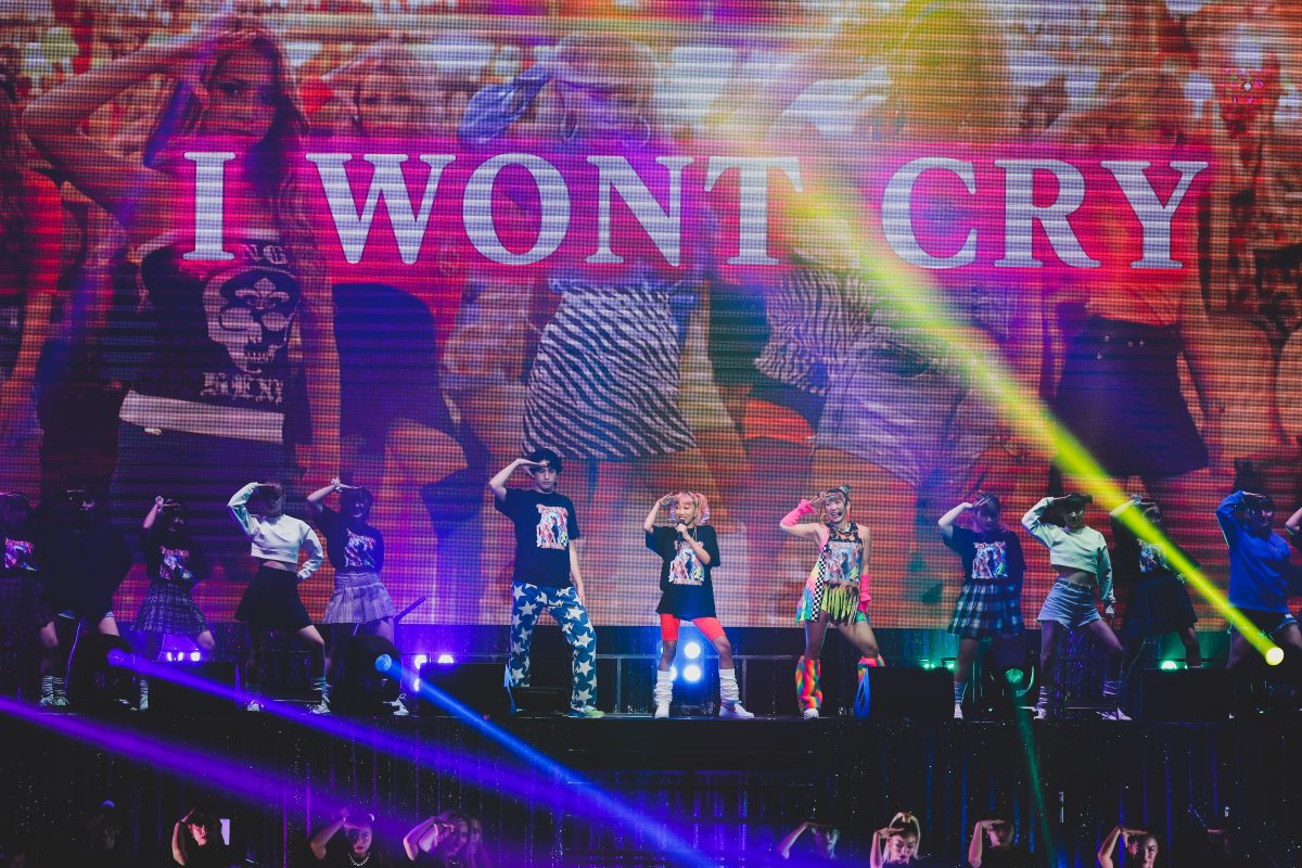 青山テルマ、笑顔でポジティブなメッセージを届けた初の日本武道館公演！