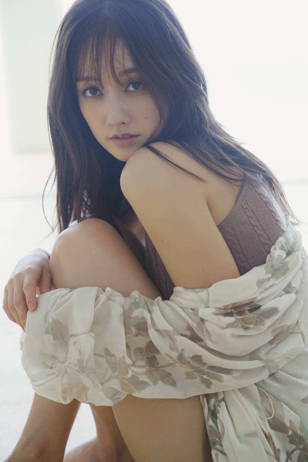 『sweet特別編集 谷まりあ写真集 You and Me』予約開始!ミニ写真集付きNFTの特装版も同時発売! 東京・大阪での書店イベントも開催決定! 2 『sweet特別編集 谷まりあ写真集 You and Me』予約開始!ミニ写真集付きNFTの特装版も同時発売! 東京・大阪での書店イベントも開催決定!