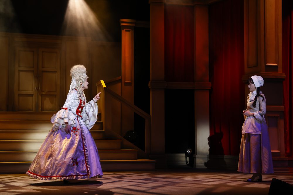 BEYOOOOONDS出演！ 演劇女子部「ビヨサイユ宮殿」公演が開幕！ マリーアントワネットが現代日本へタイムトリップしアイドルに！