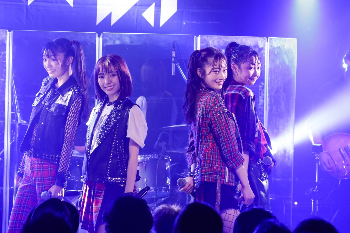 B.O.L.T初の生バックバンドでのワンマンライブ「Rock the B.O.L.T」大成功！