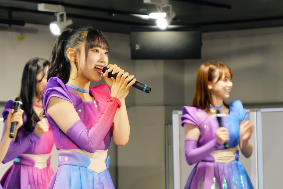 『AKB48 SURREAL』SURRY の正体がついに判明！ チーム8（チーム B 兼任）メンバー 徳永羚海、初センター！！