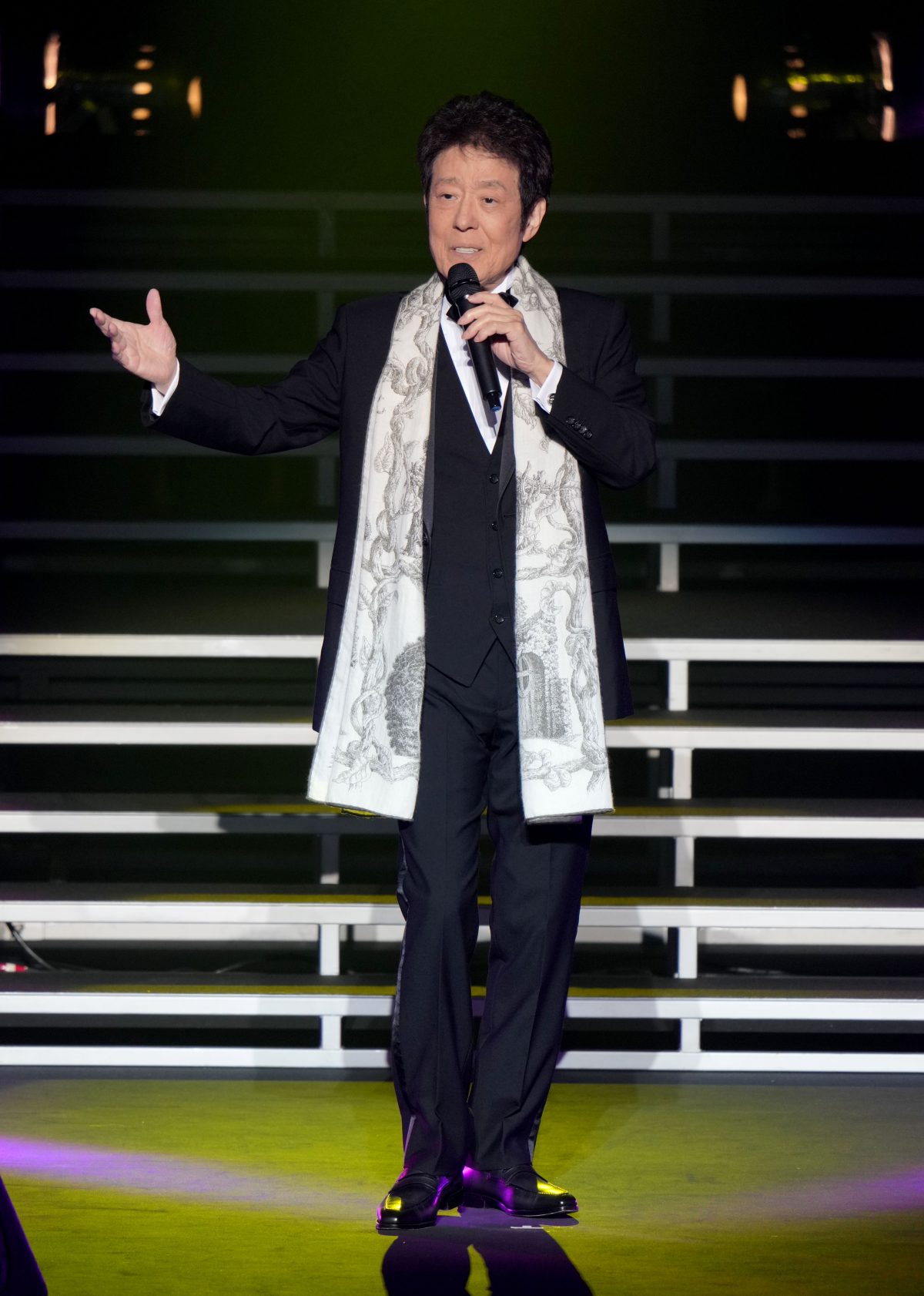 舟木一夫が芸能生活60周年記念ツアーファイナルを東京・中野サンプラザで開催。12月７日に新曲も発売