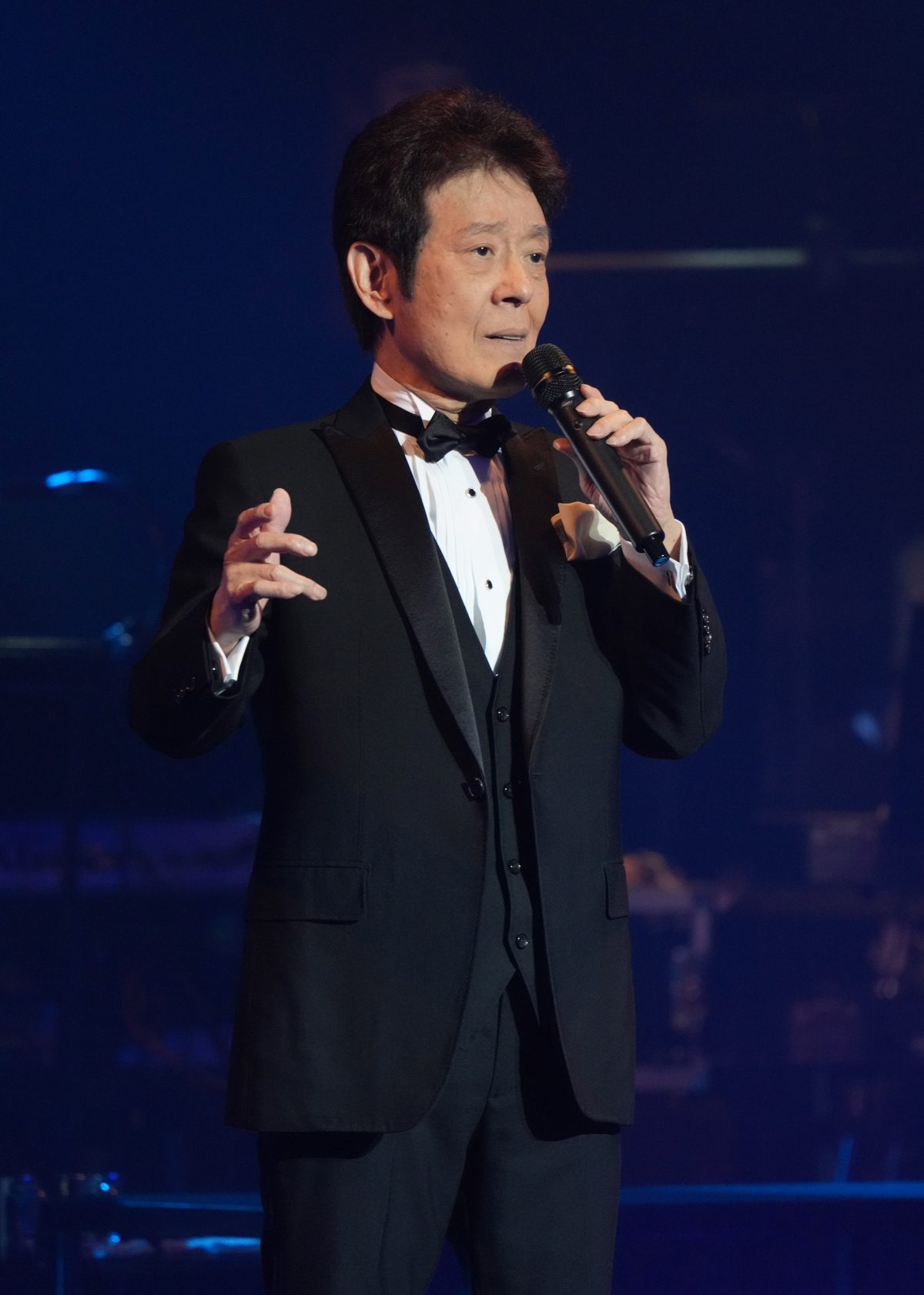 舟木一夫が芸能生活60周年記念ツアーファイナルを東京・中野サンプラザで開催。12月７日に新曲も発売