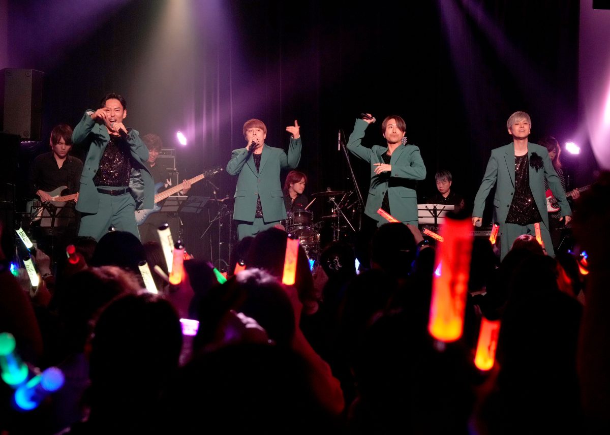 LAST FIRSTがメジャーデビュー３周年記念ライブ。