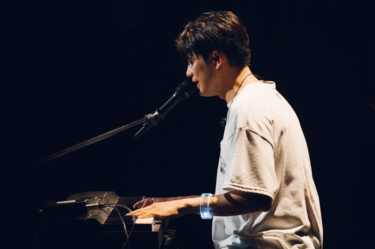 MORISAKI WIN（森崎ウィン）、12人編成のビッグバンドとのワンマンライブ「MORISAKI WIN GIG」、熱いセッションで観客を魅了！