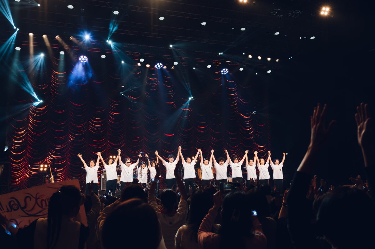 MORISAKI WIN（森崎ウィン）、12人編成のビッグバンドとのワンマンライブ「MORISAKI WIN GIG」、熱いセッションで観客を魅了！