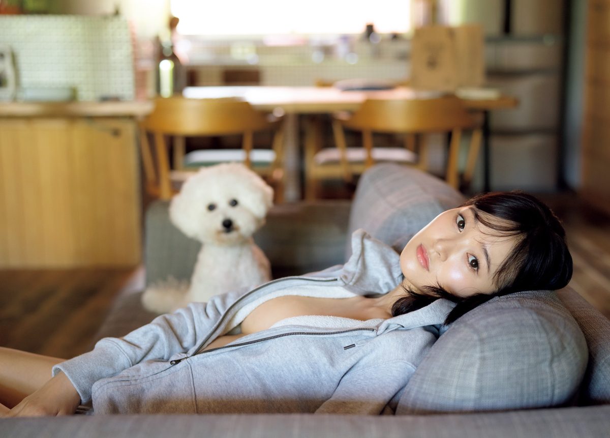 兒玉遥 6年ぶりの写真集で過去最大露出!ピンクのタンクトップとデニムの衣装が推しポイント! 14 兒玉遥 6年ぶりの写真集で過去最大露出!ピンクのタンクトップとデニムの衣装が推しポイント!