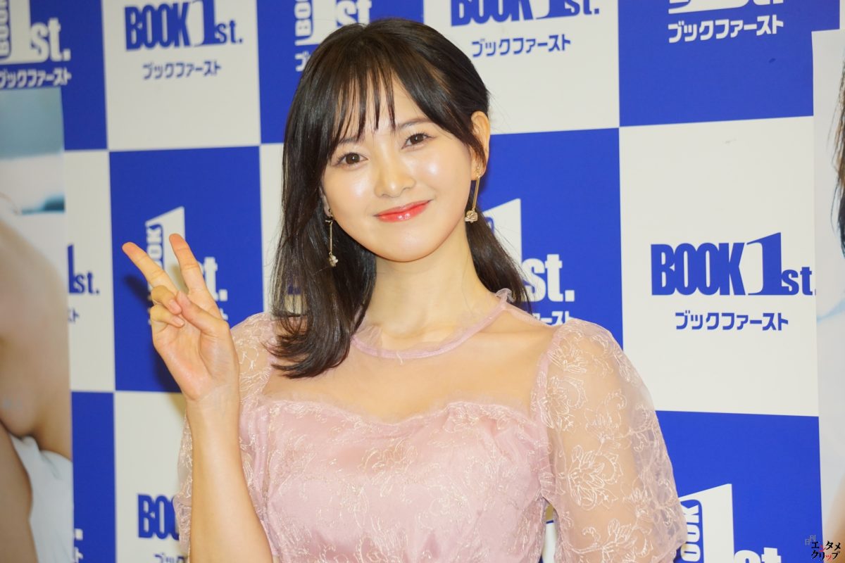 兒玉遥 6年ぶりの写真集で過去最大露出!ピンクのタンクトップとデニムの衣装が推しポイント! 8 兒玉遥 6年ぶりの写真集で過去最大露出!ピンクのタンクトップとデニムの衣装が推しポイント!