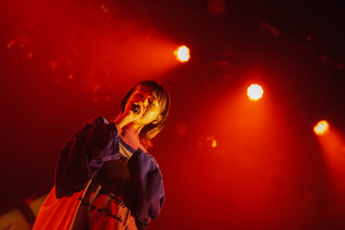 “SNSで最も使われる歌声” asmiの心斎橋BIGCATでのライブ映像が1度きりのYouTubeプレミア公開決定！