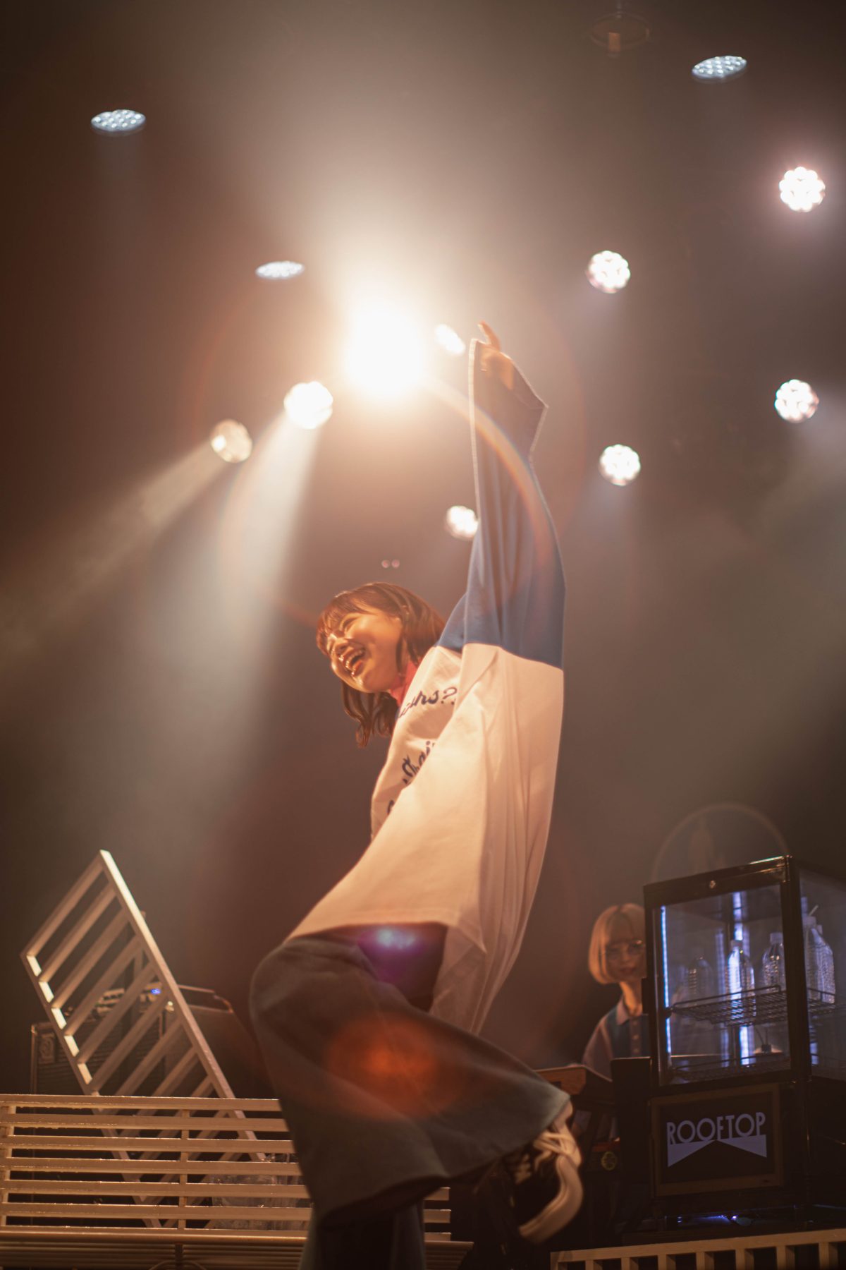 “SNSで最も使われる歌声” asmiの心斎橋BIGCATでのライブ映像が1度きりのYouTubeプレミア公開決定！