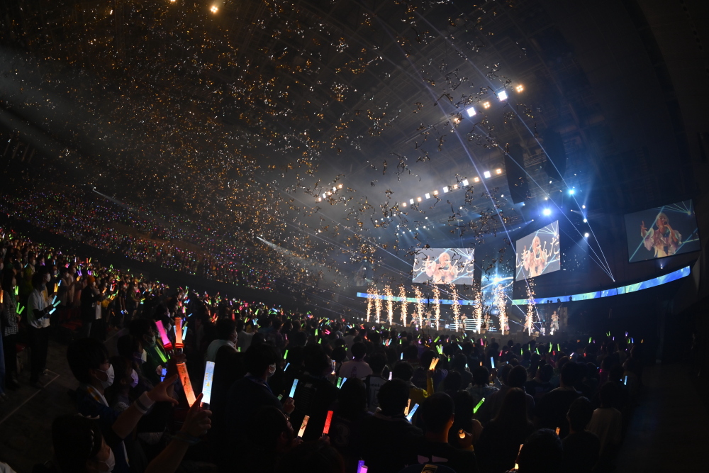 私立恵比寿中学、現役中学生の新メンバーを迎えて新体制お披露目ライブ開催！この10人で埼玉スーパーアリーナに立ちたい！