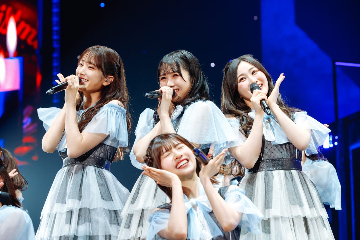 日向坂46が年末恒例のクリスマスライブで観客を魅了！