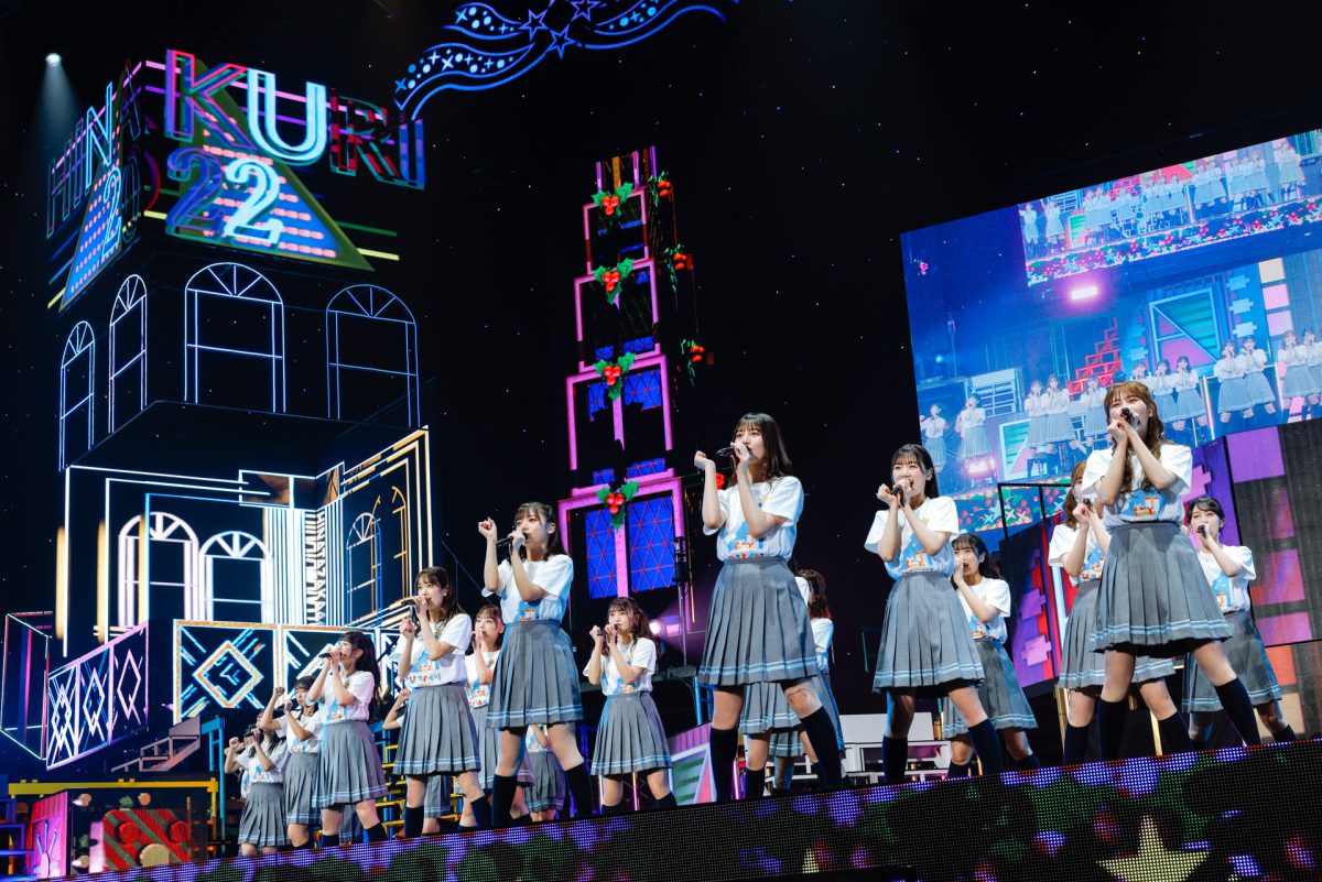 日向坂46が年末恒例のクリスマスライブで観客を魅了！