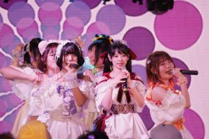 「何もなかった自分たちに生きる場所をくれてありがとう。たくさん愛してくれて本当にありがとう。絶対に忘れないでね」コンビニ推進アイドル（仮）、2年間の活動にピリオドを…。