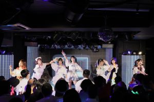 「何もなかった自分たちに生きる場所をくれてありがとう。たくさん愛してくれて本当にありがとう。絶対に忘れないでね」コンビニ推進アイドル（仮）、2年間の活動にピリオドを…。